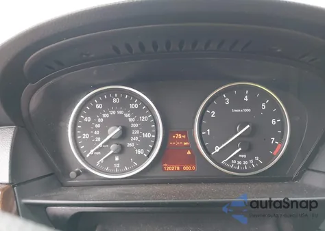 2010 BMW 528I из США, поврежденный, VIN WBANU5C54AC126129